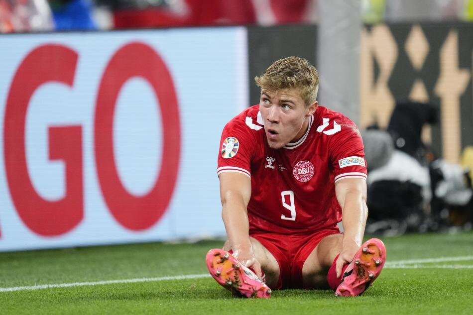 Dünya Kupası'nı evden izleyecekler futbolcular 4