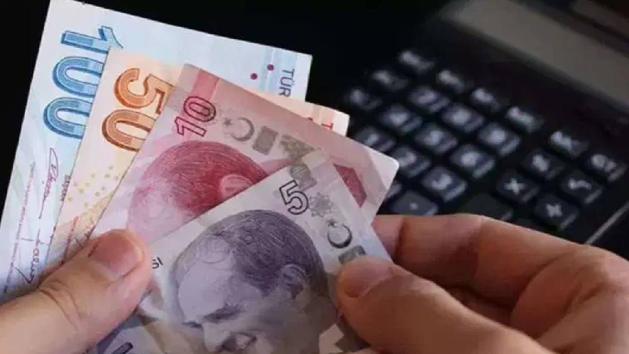 Erdoğan'ın elinden ödül almıştı! Kalem kalem hesapladı: Ünlü ekonomist en düşük emekli maaşını açıkladı 2