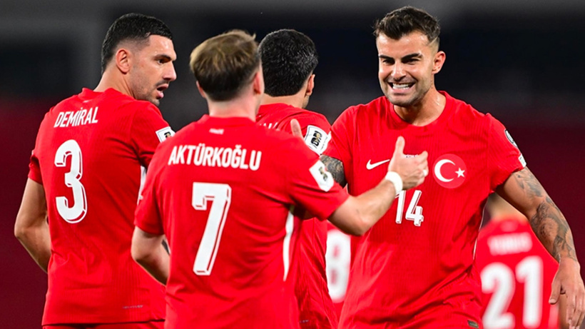 A Milli Takım'da 7 ismin yeri garanti! 4 formaya 8 aday var 6
