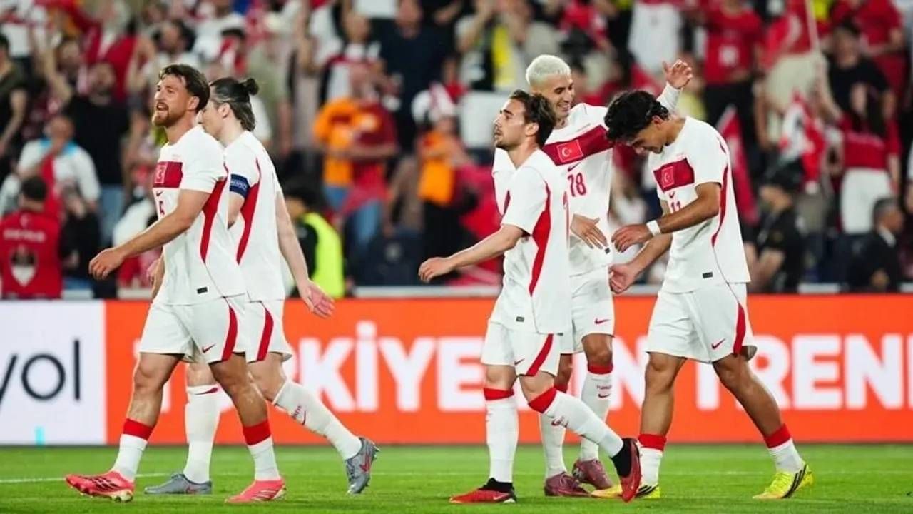 Montella'nın tüm planları altüst oldu! Avustralya maçına saatler kala kötü haberi verdi: Milli Takım'da şok 1