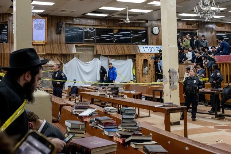 71 yahudi kız öğrenci neden yer altı tünellerindeydi? Sinagogdaki kanlı yataktan Epstein ağına... 3