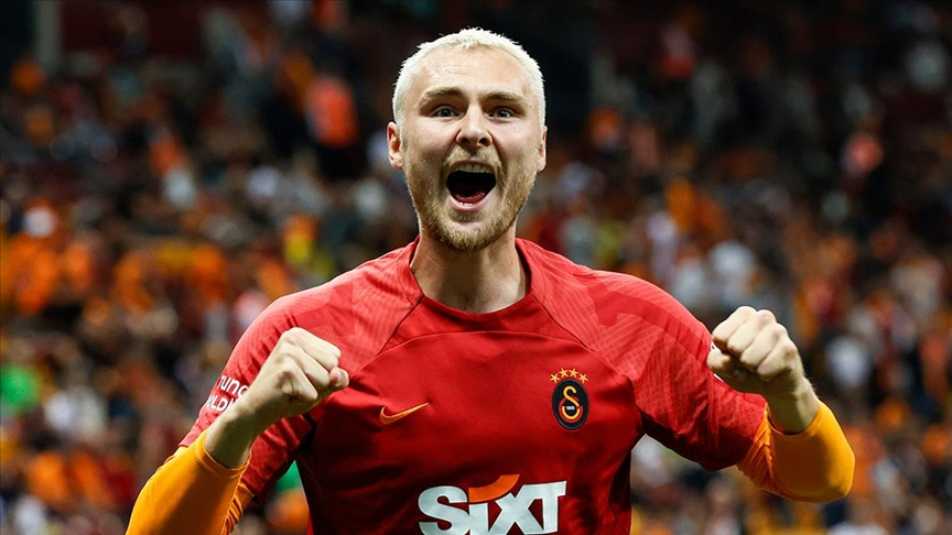 Acun Ilıcalı, Okan Buruk'un kadroda düşünmediği futbolcuyu istedi 6