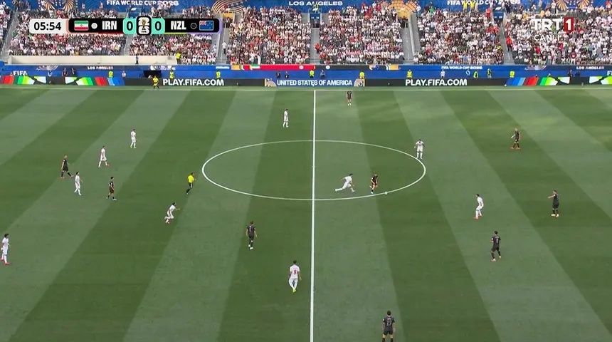 TRT canlı yayınında büyük karışıklık! İran ve Yeni Zelanda'yı birbirine karıştıran spiker işinden oldu! 2