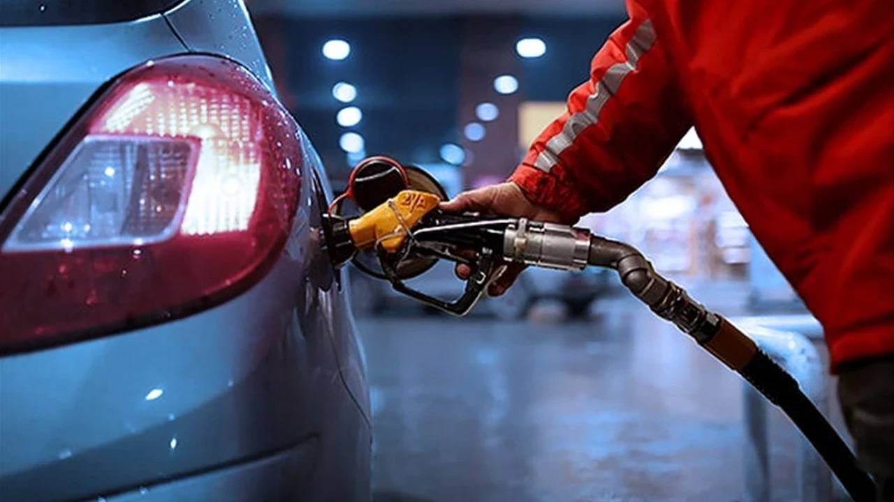 Araç sahipleri bayram edecek! Akaryakıta dördüncü indirim: Tarih verildi, yarıya düşecek 3