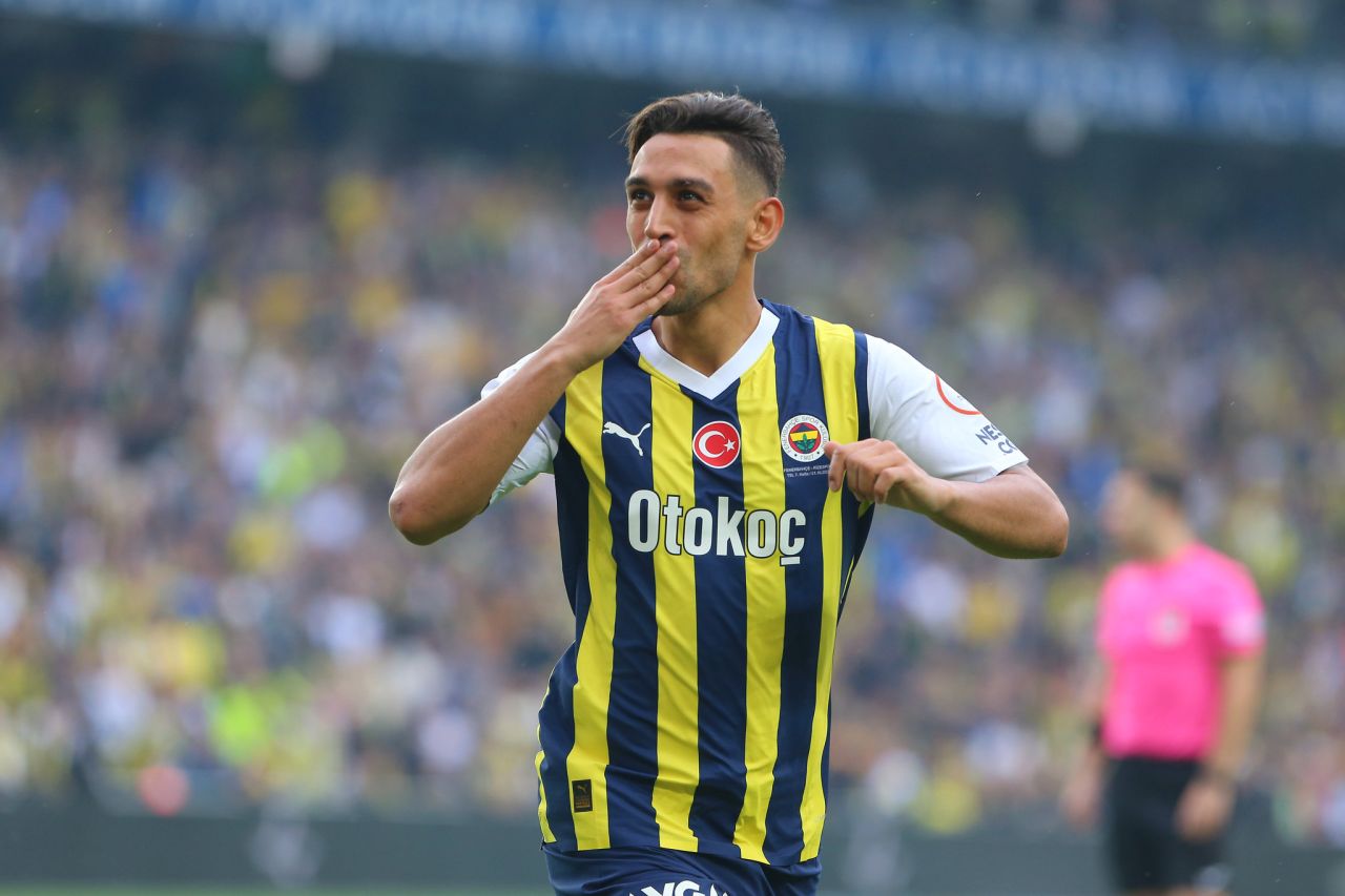 İsmail Kartal, tam 11 futbolcunun biletini kesti 7