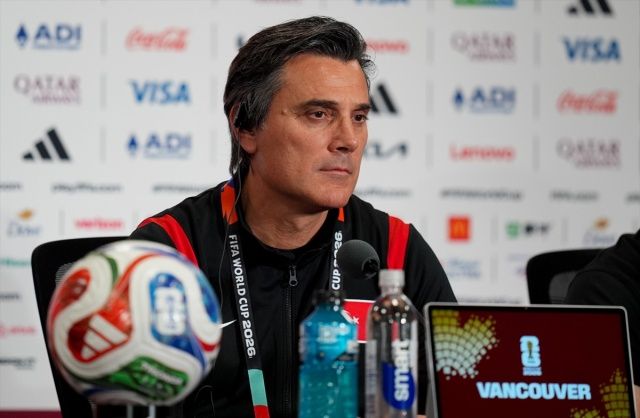 2 maçta sıfır çektik! Dünya Kupası'na veda ettik: Binlerce taraftardan Montella'ya istifa çağrısı! 1