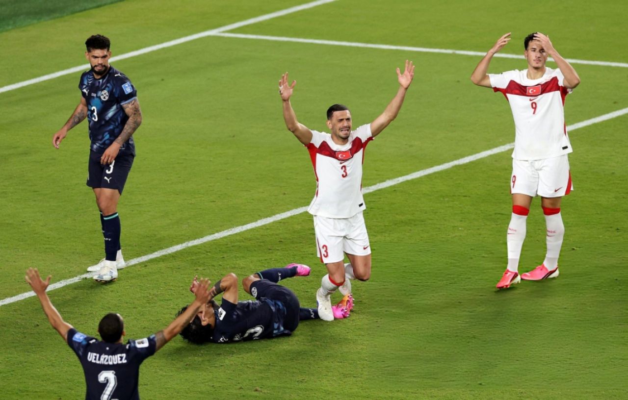 Serdar Ali Çelikler canlı yayında açıkladı! "İbrahim Hacıosmanoğlu 1 ay sonra gidiyor! Vincenzo Montella yerine de Aykut Kocaman veya Okan Buruk gelir" 10