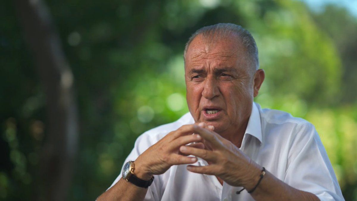 Fatih Terim'den İbrahim Hacıosmanoğlu'na aşağılayıcı yanıt! Yaptığı el hareketiyle çok büyük bir mesaj verdi 2