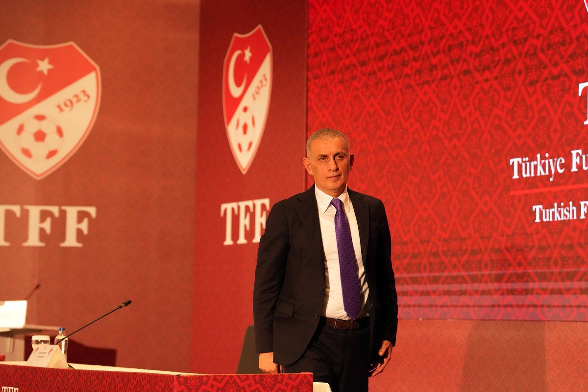 İbrahim Hacıosmanoğlu'ndan Fatih Terim'e şaşkına çeviren cevap! "Sırtındaki bagajın altında ezilenler sinsice elleriyle cevap verirler! Cesaretleri yok!" 10
