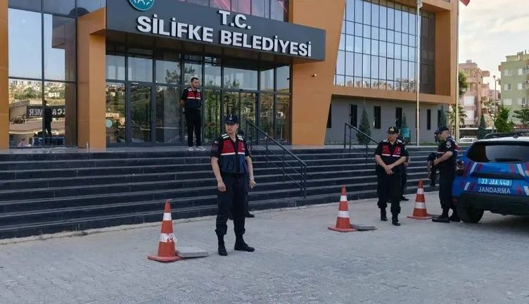 Rüşvet hortumunu kendine bağlamış... Silifke Belediyesi’nde aile boyu vurgun: İtirafçı her şeyi anlattı! 6