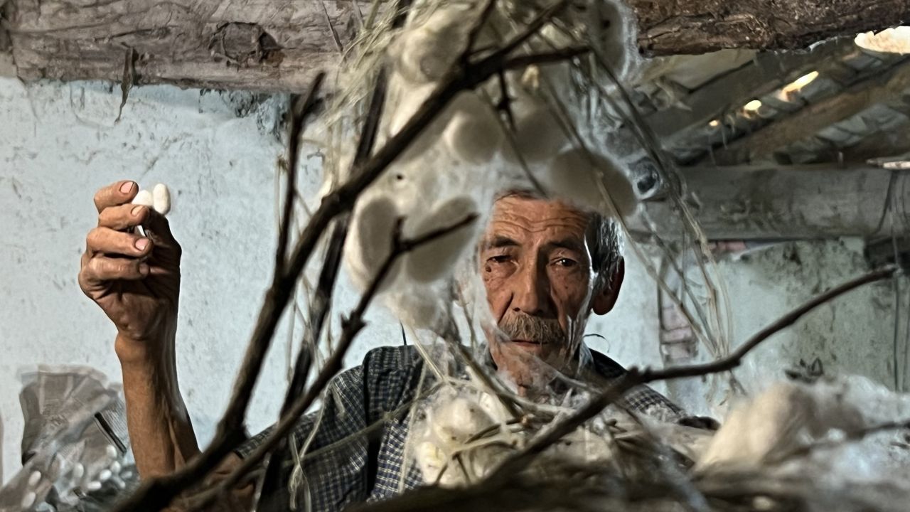 "Bundan daha çok kazandıran bir iş yok!" dedi, evinin altını darphaneye çevirdi 2