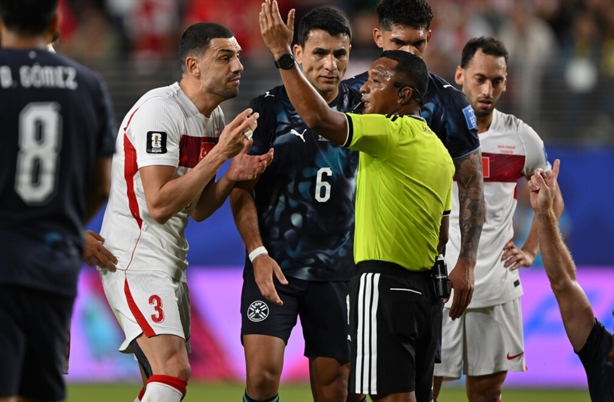 Hacıosmanoğlu'nun 'maç tekrar edilsin' talebine FIFA'nın cevabı 3
