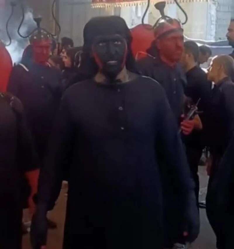 İran'da sıra dışı matem: İsfahan sokaklarında "Cinler Geçti" ritüeli düzenlendi! 3