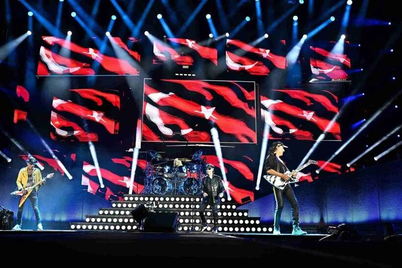 Rock efsanesi Scorpions İstanbul’u yerinden oynattı! 33 yıl sonra aynı stadyumda aynı coşku 1