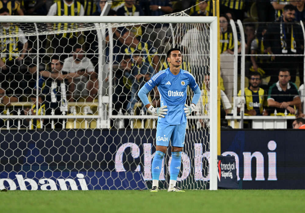 Aziz Yıldırım Mert Günok, Ederson ve Tarık Çetin'le yola devam dedi! 10+4 devreye girdi iki kaleciyle yollar ayrıldı 5