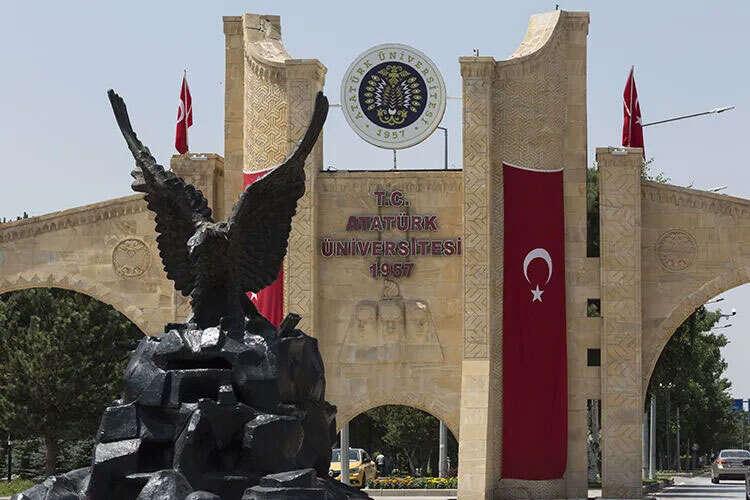 Türkiye'nin en iyi 20 üniversitesi açıklandı! Sıralama değişti 10