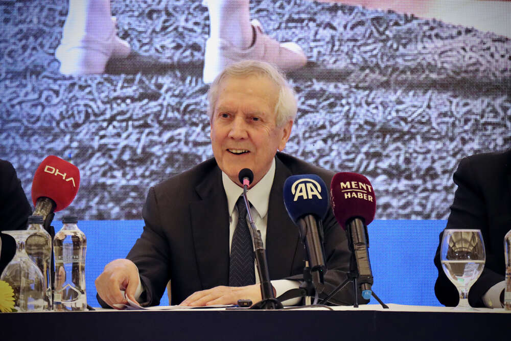 Aziz Yıldırım İsmail Kartal'ın uygularını kaçırdı! Volkan Demirel Samandıra'ya geliyor 7