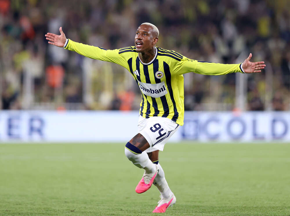Aziz Yıldırım Barış Alper Yılmaz, Sane ve Yunus Akgün'ün saltanatına son verdi: Leao Fenerbahçe'de! 4