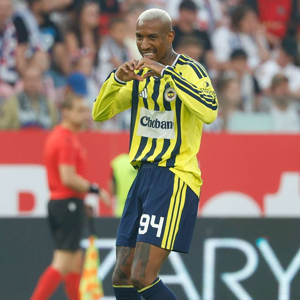 Aziz Yıldırım Oosterwolde'yle Fred'i göndermezse İsmail Kartal'ı göndersin! 15