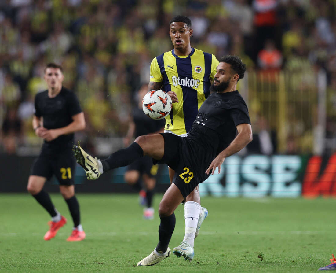 Aziz Yıldırım Rafael Leao'nun bonservisini halletti! Oosterwolde AS Roma'yla anlaştı 6