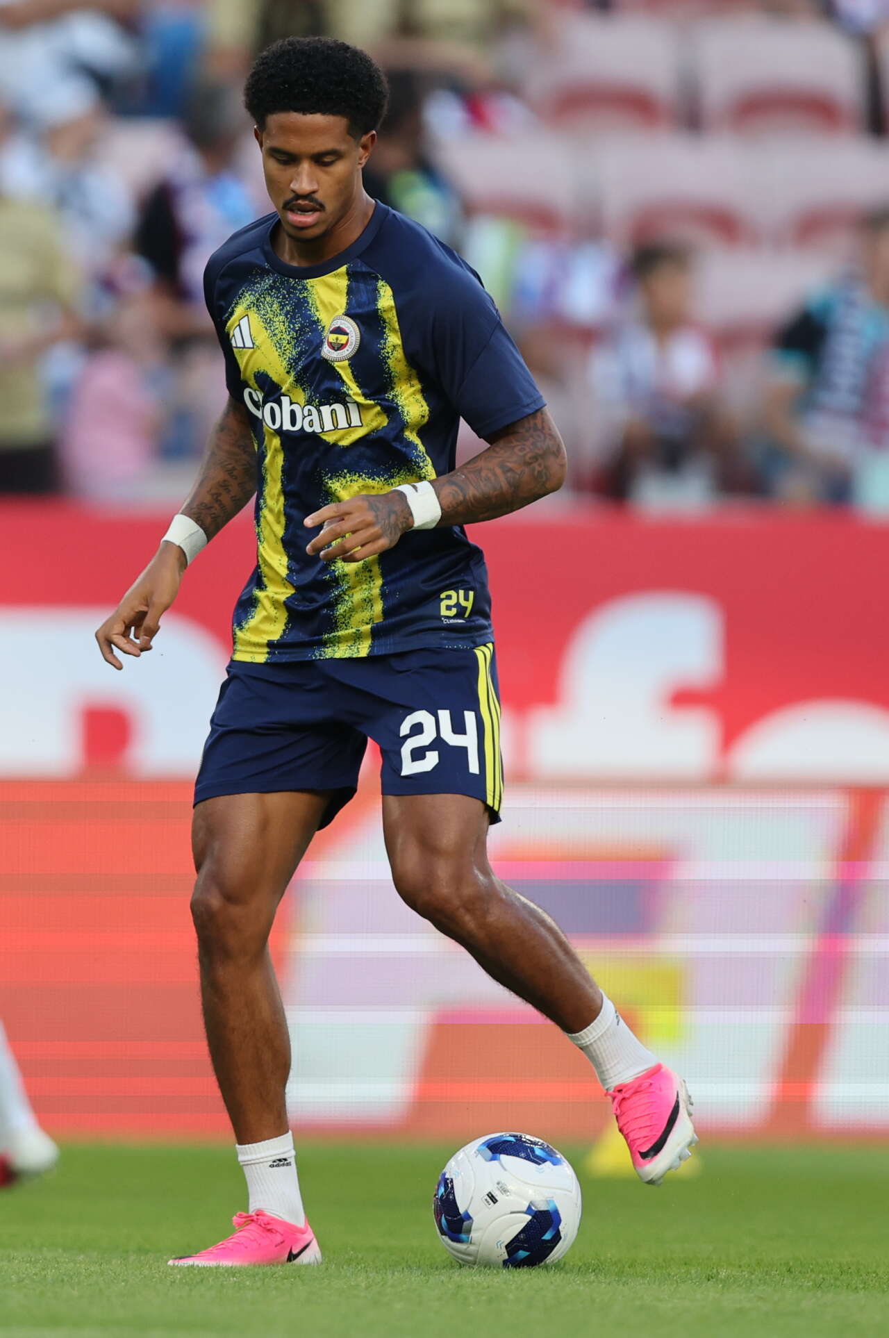 Aziz Yıldırım Rafael Leao'nun bonservisini halletti! Oosterwolde AS Roma'yla anlaştı 3