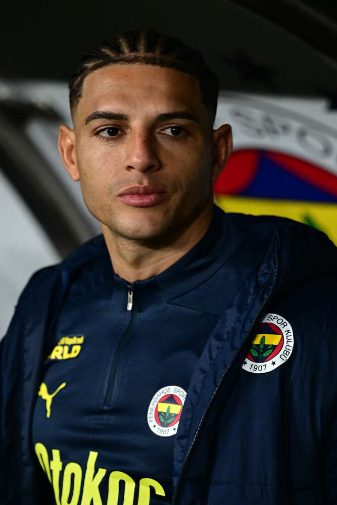 Dursun Özbek Diego Carlos'un Fenerbahçe'den kopardı: 20 milyon euroluk teklifle bu iş tamam 7