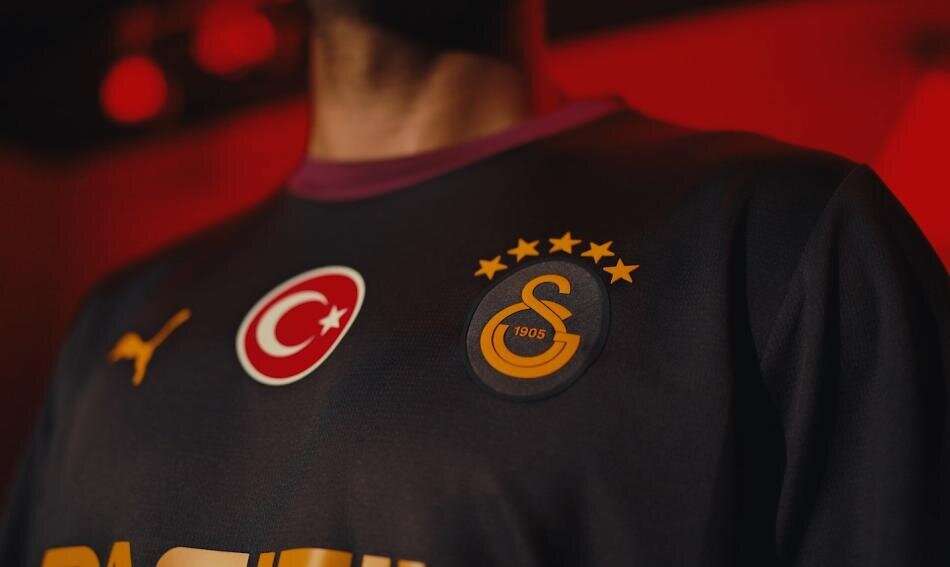 Galatasaray yeni sezon formalarını görücüye çıkarttı 7