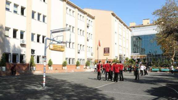 LGS puan ortalamasına göre İstanbul'un en iyi 20 lisesi belli oldu! Bakın ilk sırada hangi okul var 14
