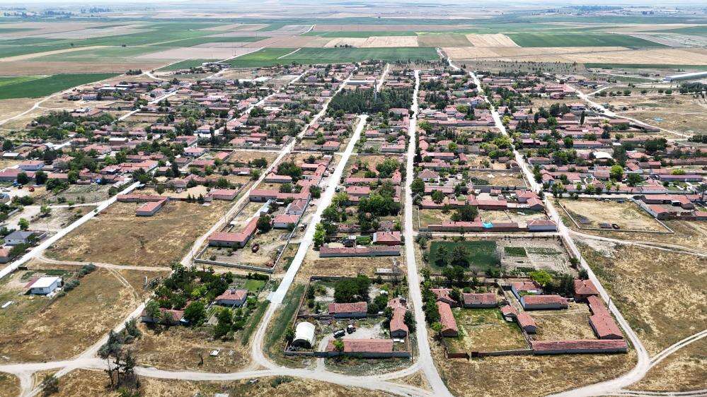 Görenleri hayran bırakıyor! Adeta cetvelle çizilmiş 113 yıllık bu köyde çıkmaz sokak yok 1