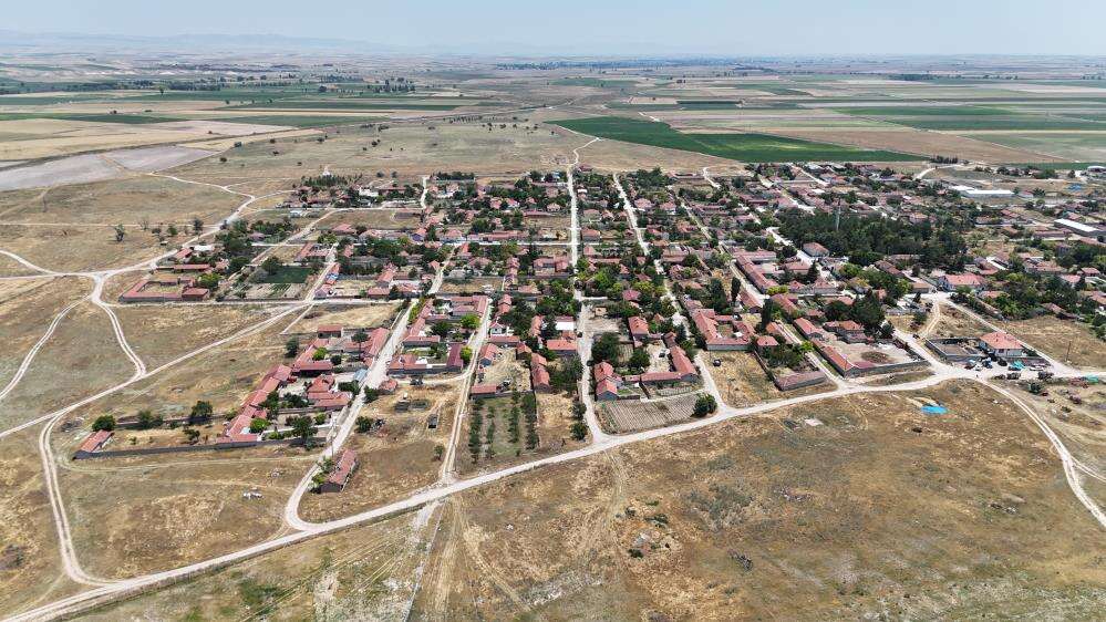 Görenleri hayran bırakıyor! Adeta cetvelle çizilmiş 113 yıllık bu köyde çıkmaz sokak yok 4