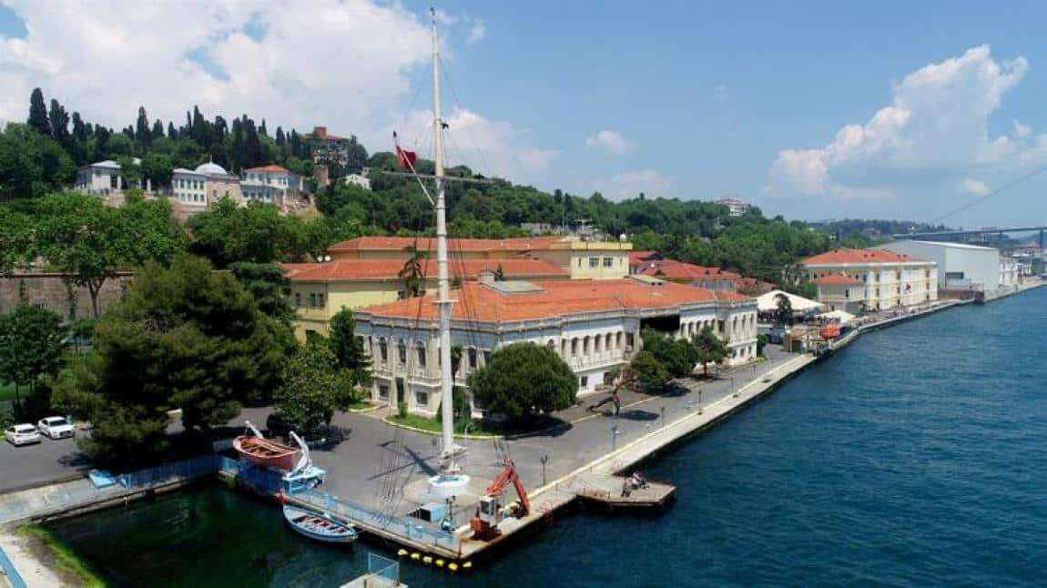 İstanbul'un en iyi 40 Mesleki ve Teknik Anadolu Lisesi belli oldu! İlk sıradaki bölüm dikkat çekti 36