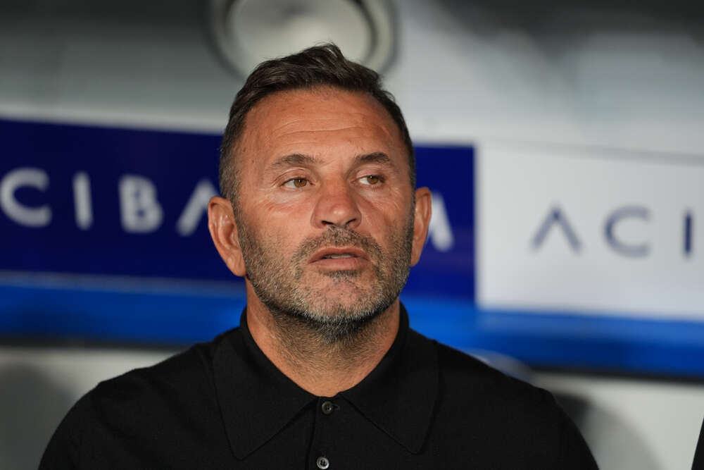 4-0'ın ardından Dursun Özbek'ten 1 transfer 1 ayrılık: Saha içinde gördüm çoktan gitmiş 7