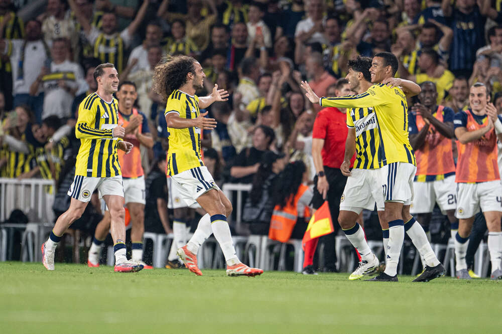 İsmail Kartal 2-0 kazandı yine yaranamadı: Bu adamın 7 kilo fazlası var neden hala oynatıyorsun? 4