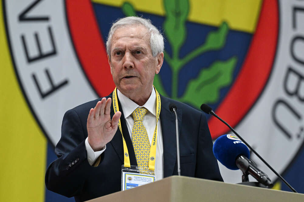 Aziz Yıldırım Sadettin Saran'a hiç acımadı! En Nesyri ve Yusuf Akçiçek skandalını açıkladı 4