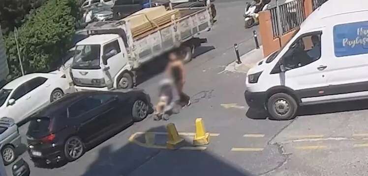 İstanbul'da şoke eden "bebekli kurye" operasyonu: 2 yaşındaki bebeğini zehir sevkiyatına kalkan yaptı! 3