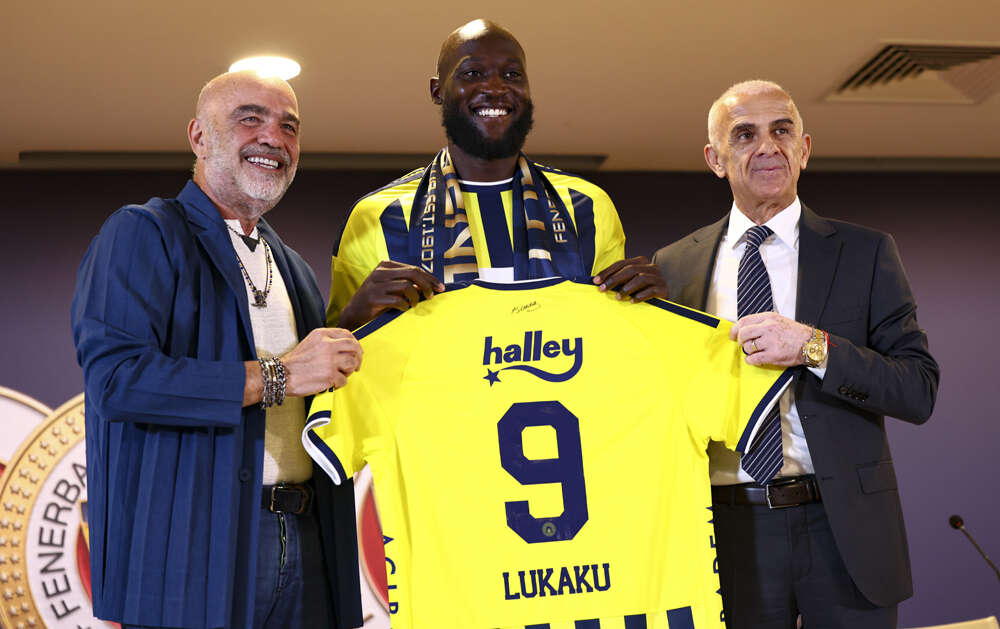 Lukaku'nun az kalsın futbol kariyeri bitiyormuş: 2 kez yanlış tedaviden sonra Belçika'ya kaçmış 9