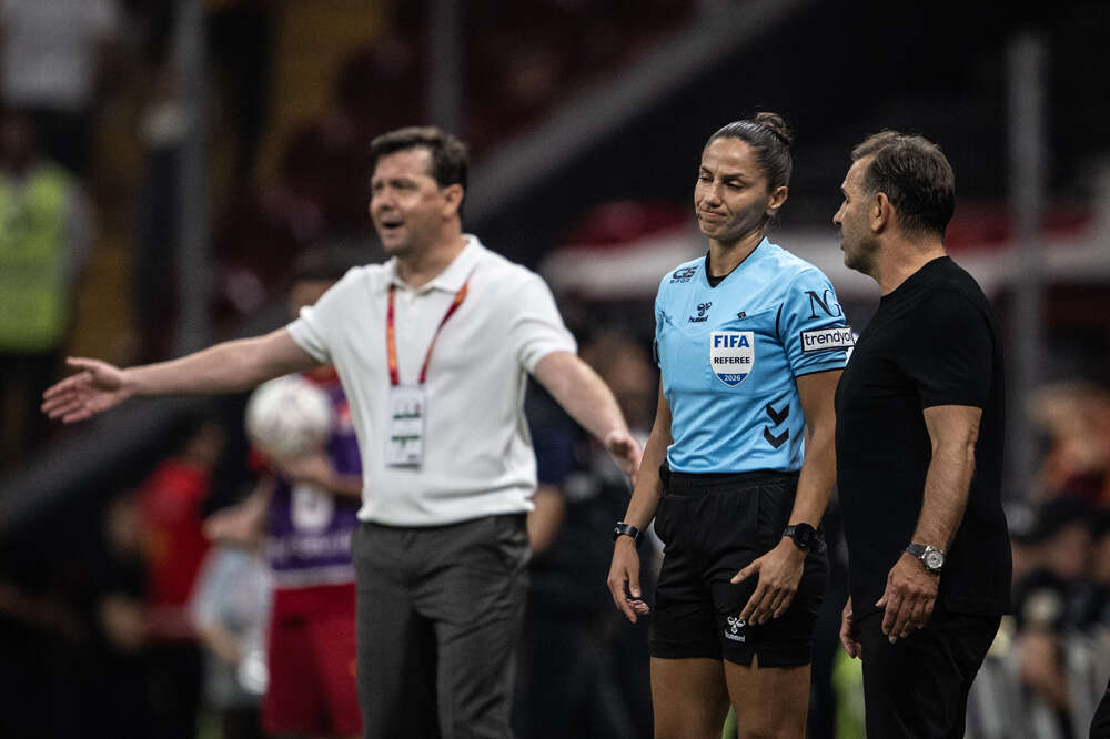 Okan Buruk solaryuma gittiği kadar bu takıma antrenman yaptırsaydı bu 5 futbolcu böyle olmazdı 4