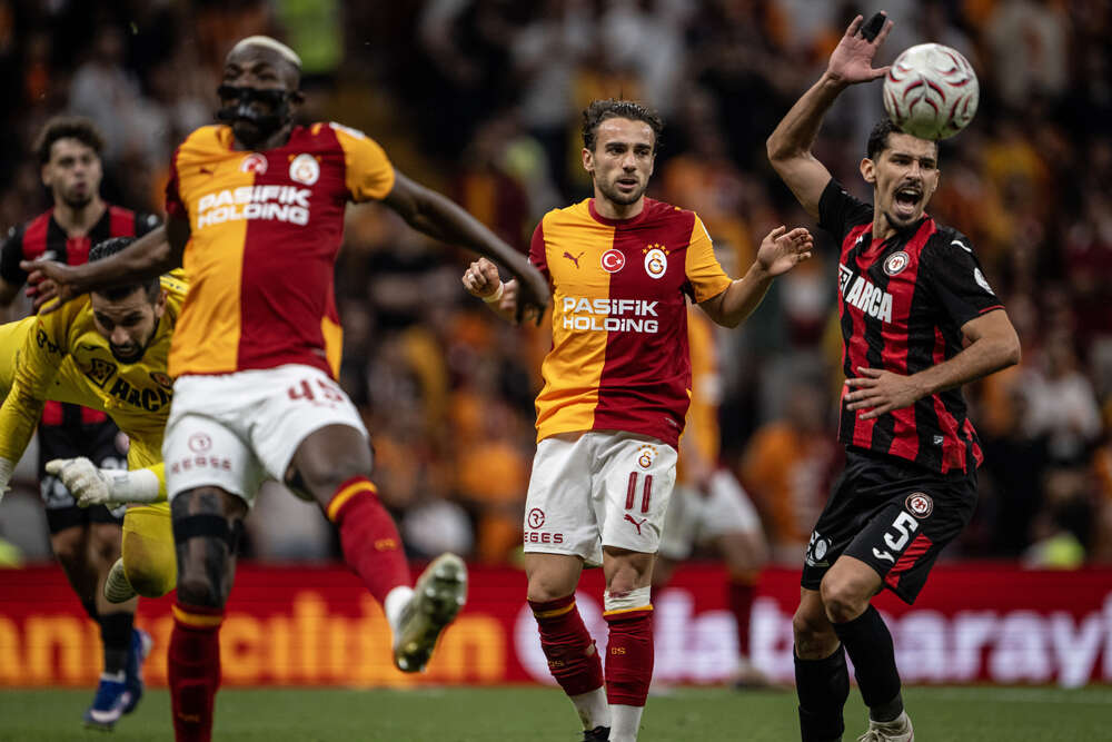 Okan Buruk solaryuma gittiği kadar bu takıma antrenman yaptırsaydı bu 5 futbolcu böyle olmazdı 3