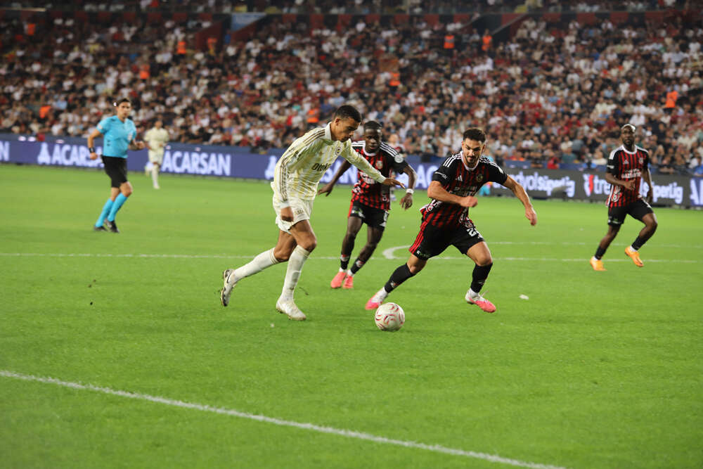 Aziz Yıldırım Lemina, Torreira ve Olaitan gibi 6 numara bulamazsa şampiyonluk hayal! 2