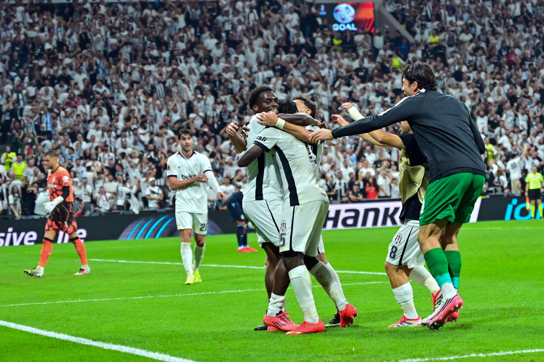 Aziz Yıldırım Vincenzo Italıano yüzünden istifaya davet edildi: Futbol aklına bak! 6
