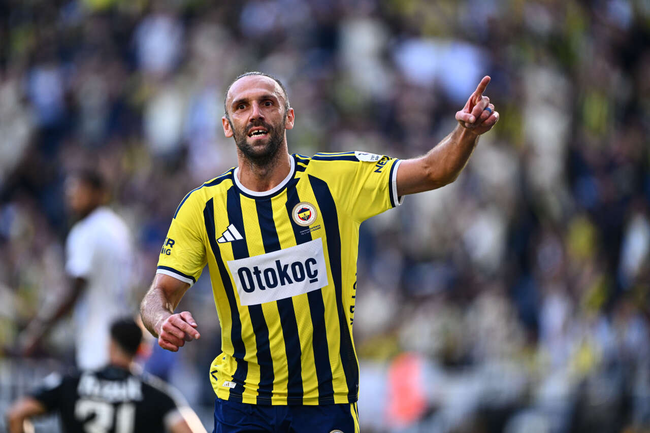 İsmail Kartal'ı 8-0 da kurtaramadı: Biz adama 12 M.€ veriyoruz sen 22 dakika oynatıyorsun 7