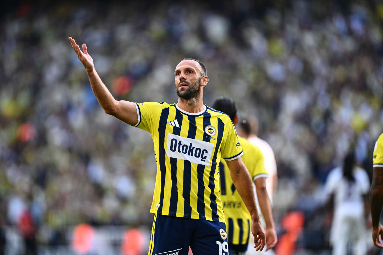 İsmail Kartal'ı 8-0 da kurtaramadı: Biz adama 12 M.€ veriyoruz sen 22 dakika oynatıyorsun 5