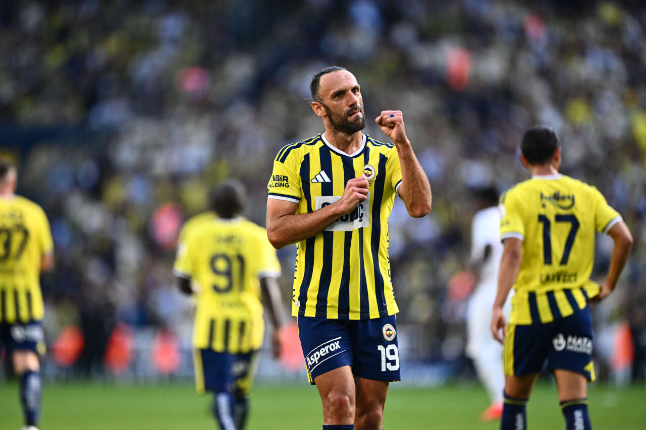 İsmail Kartal'ı 8-0 da kurtaramadı: Biz adama 12 M.€ veriyoruz sen 22 dakika oynatıyorsun 2