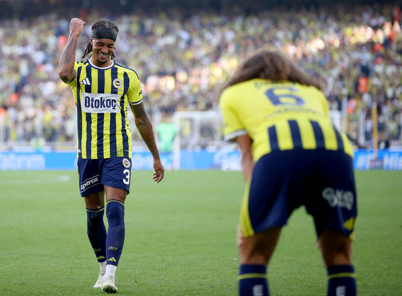 Aziz Yıldırım 39 M.€'ya transfer etti yıldız futbolcu gitti parayı Hakan Safi'ye verdi 5