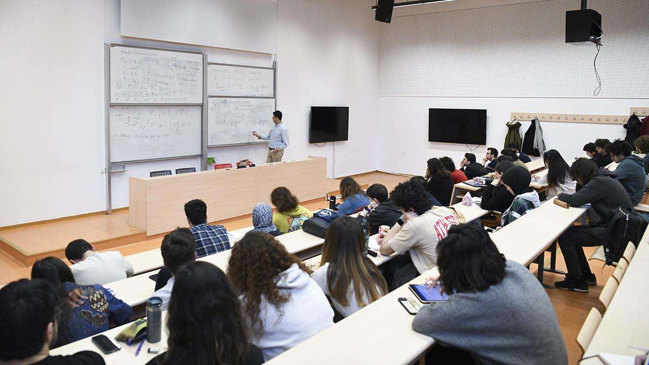 Akademik dereceye giren 14 Türk Üniversitesi belli oldu! İşte o üniversiteler 3