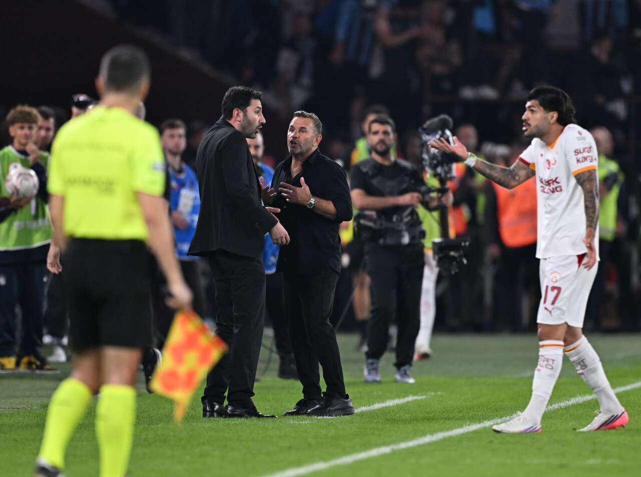 Dursun Özbek İsmail Kartal'ın uğruna istifa ettiği yıldızı getiriyor: 6 M.€ maaşı var 2