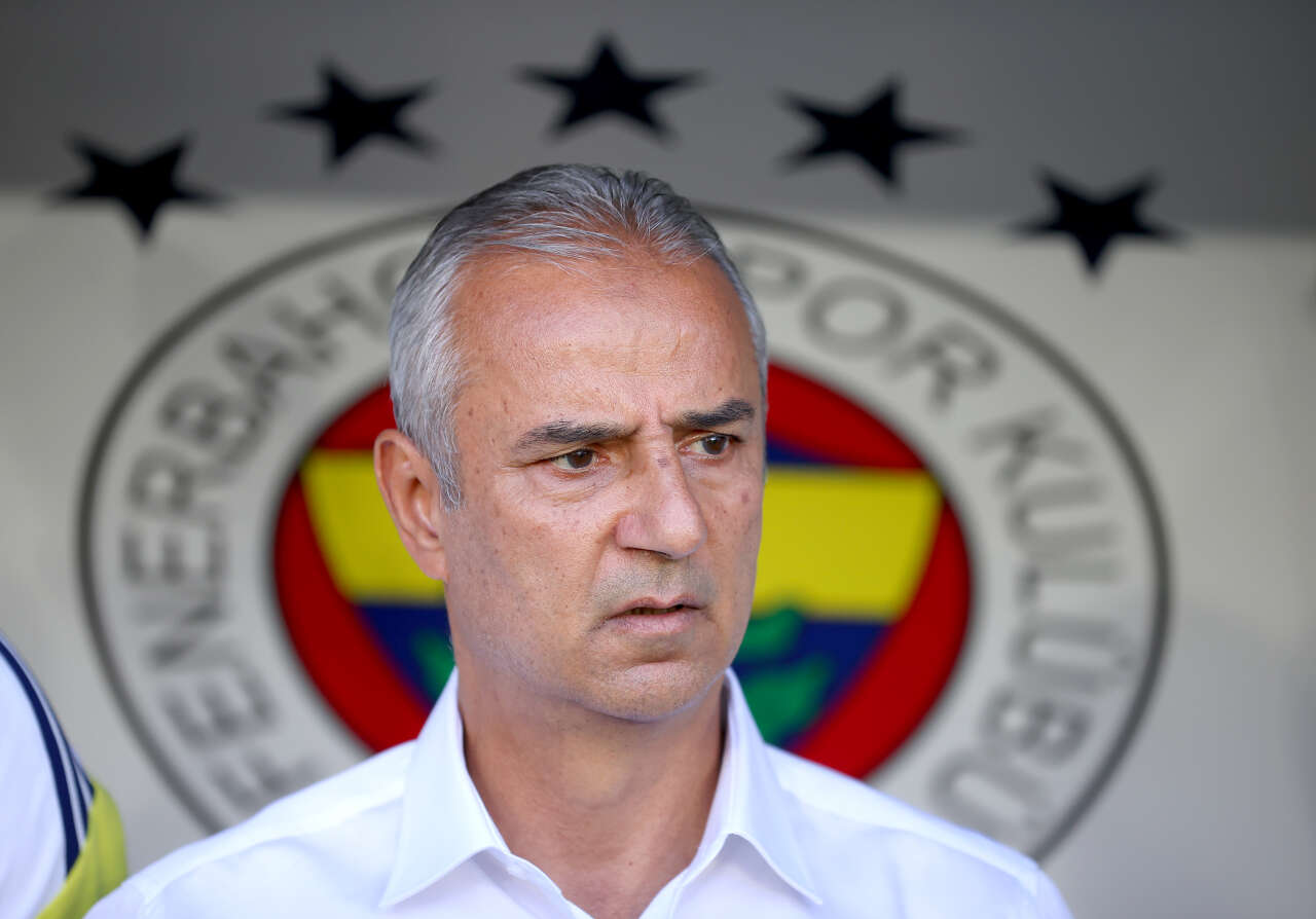 Aziz Yıldırım Emre Belözoğlu'nu ipten alan yıldız futbolcuyu sildi: Sen onla uğraşmayı bırak hocam 10