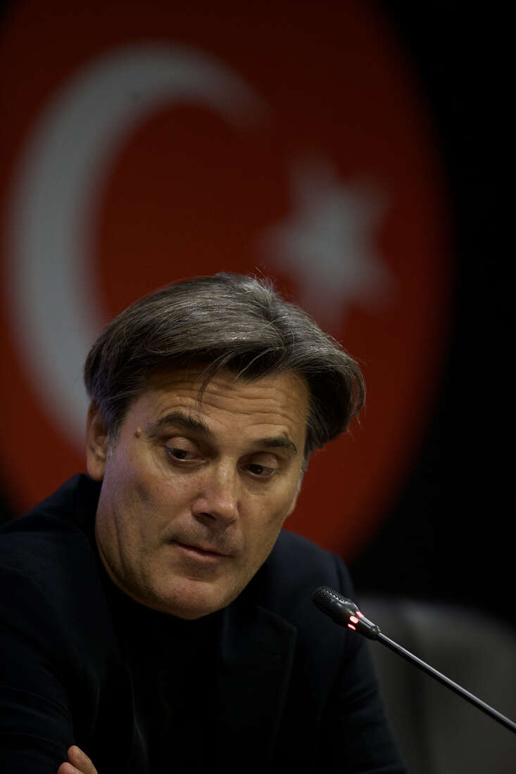 Montella Ali Koç ve Jorge Jesus'un 4 M.€'luk transferi yüzünden istifa edecek 6