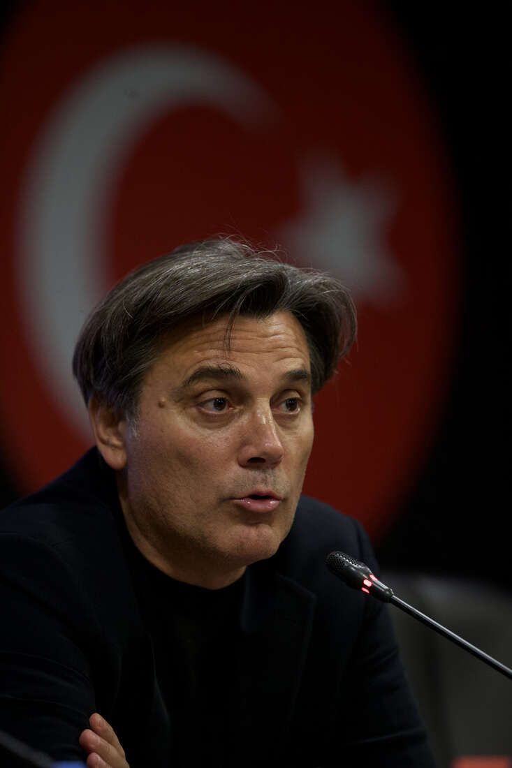 Montella Ali Koç ve Jorge Jesus'un 4 M.€'luk transferi yüzünden istifa edecek 5