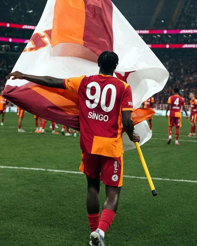 Leroy Sane Singo'nun Galatasaray kariyerini bitirdi: Sahalara döneceği tarih belli oldu 3
